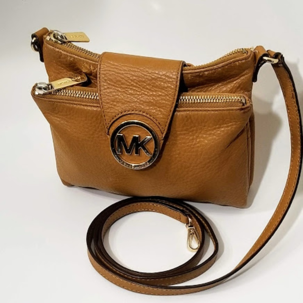 MICHAEL KORS- FULTON LEATHER CROSS BODY BAG